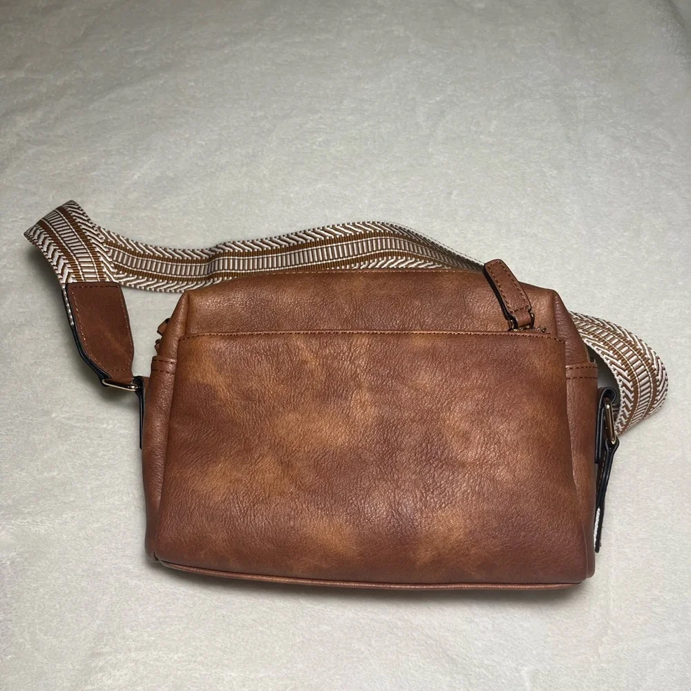 Bostanten Brown Women’s Crossbody Bag with Patterned‎ Strap